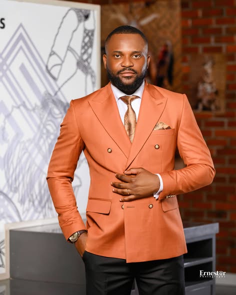 Men's Breast Suit — view 3