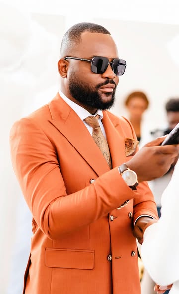 Men's Breast Suit — view 4